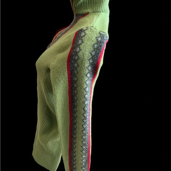 Eddie Bauer (Med) Women’s Wool-Blend Swiss style Zip-Up Sweater - Picture 4 of 5